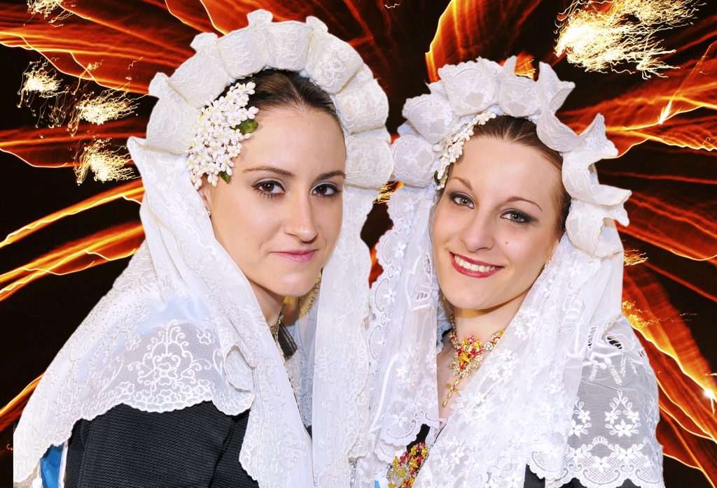 Damas adultas hoguera explanada 2012