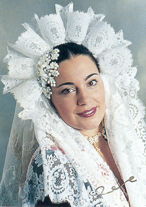 Belleza adulta hoguera explanada 2001