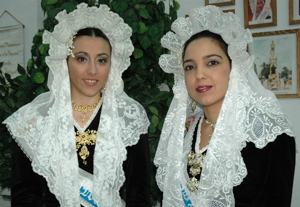 Damas adultas hoguera explanada 2007