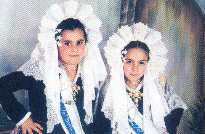 Damas infantiles hoguera explanada 2001