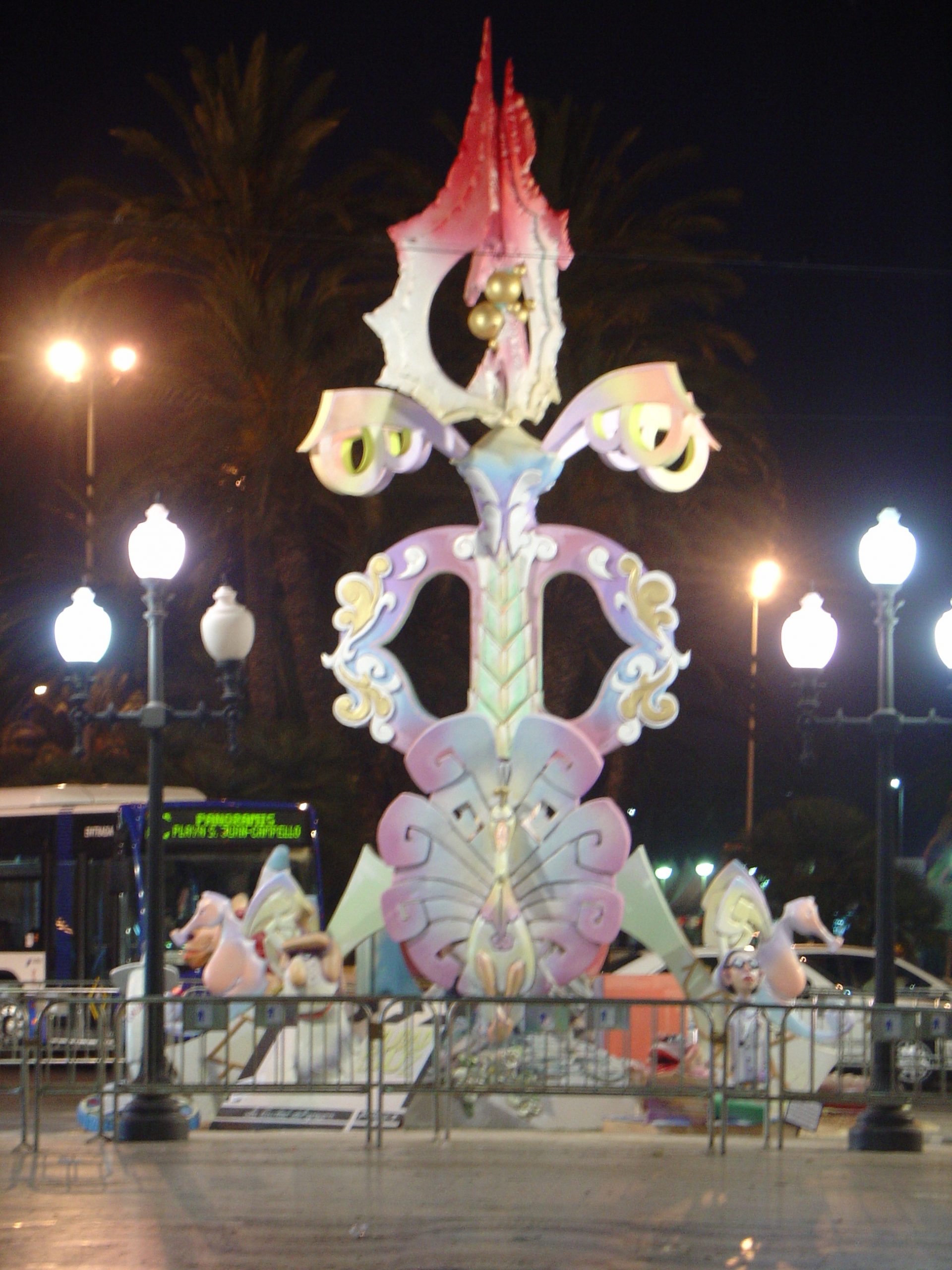 Hoguera Explanada 2004