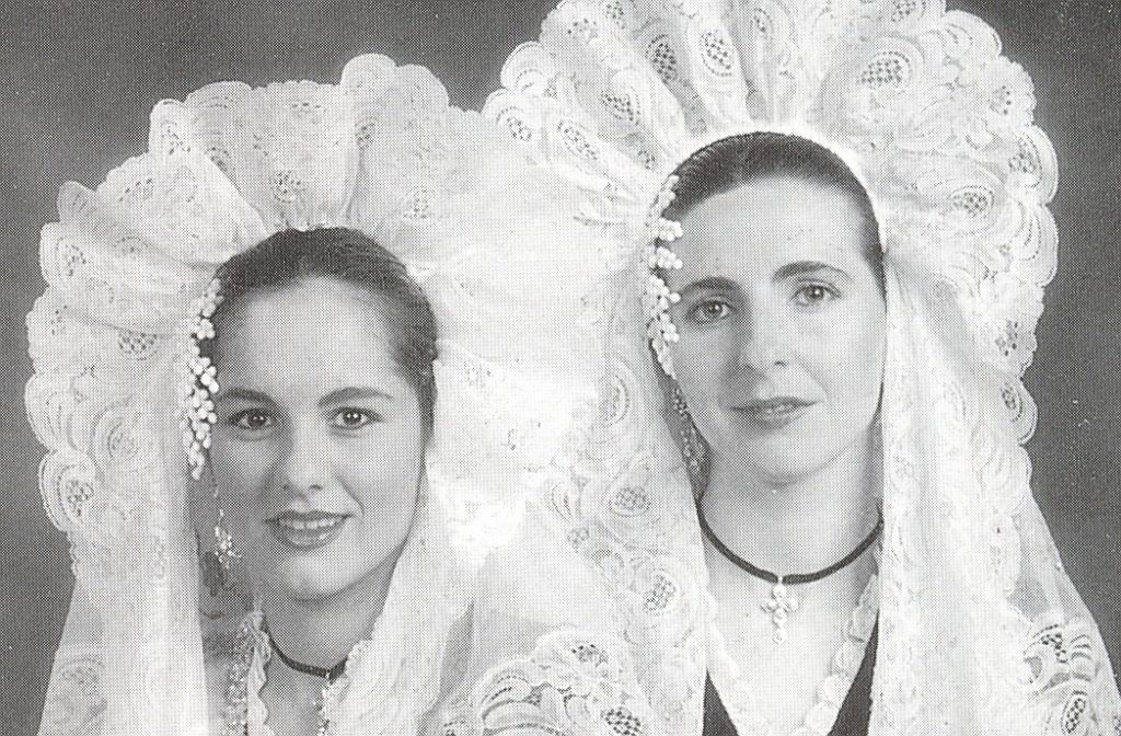 Damas adultas hoguera explanada 1993