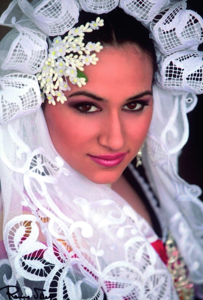 Belleza adulta hoguera explanada 2008