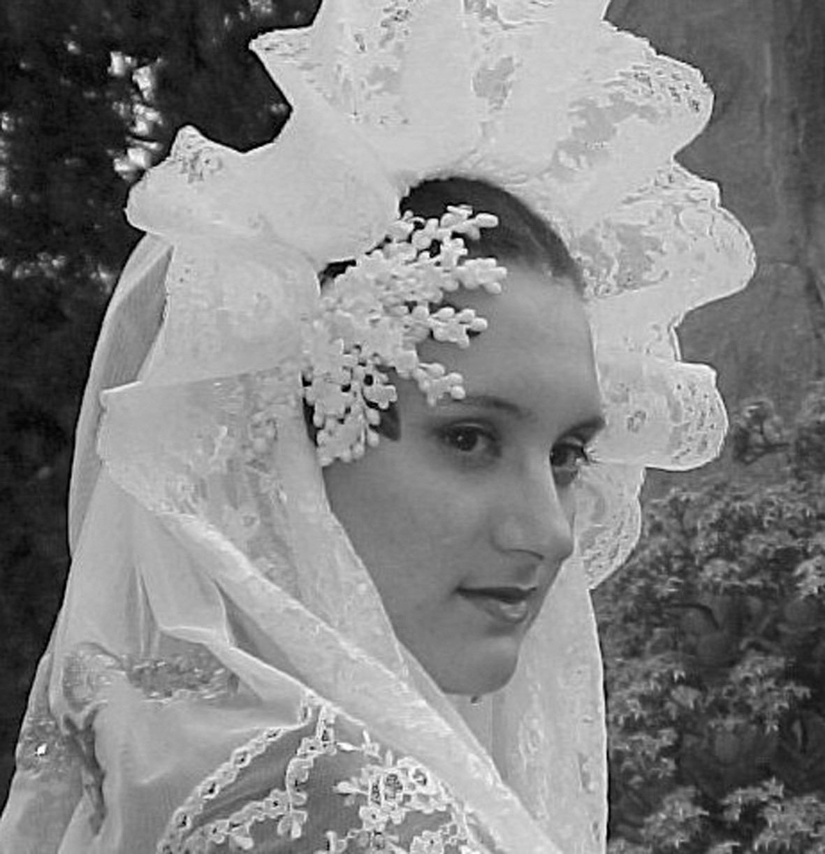 Dama adulta hoguera explanada 2002