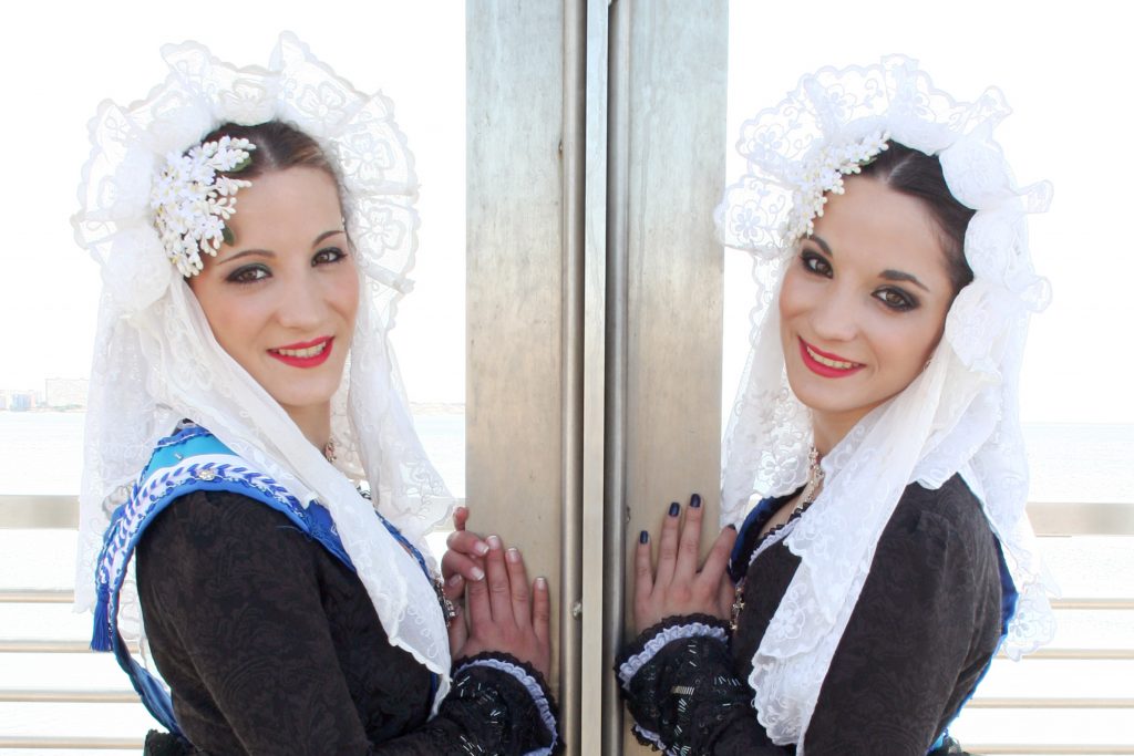 Damas adultas hoguera explanada 2014