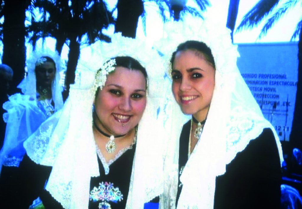 Damas adultas hoguera explanada 2010