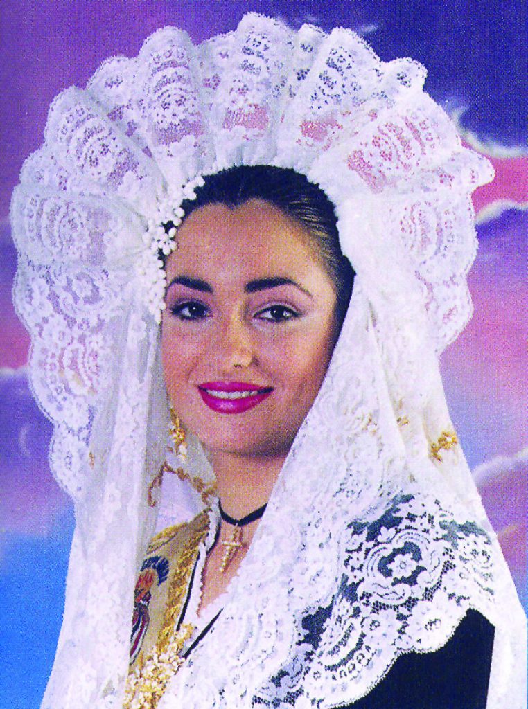 Belleza adulta hoguera explanada 1995