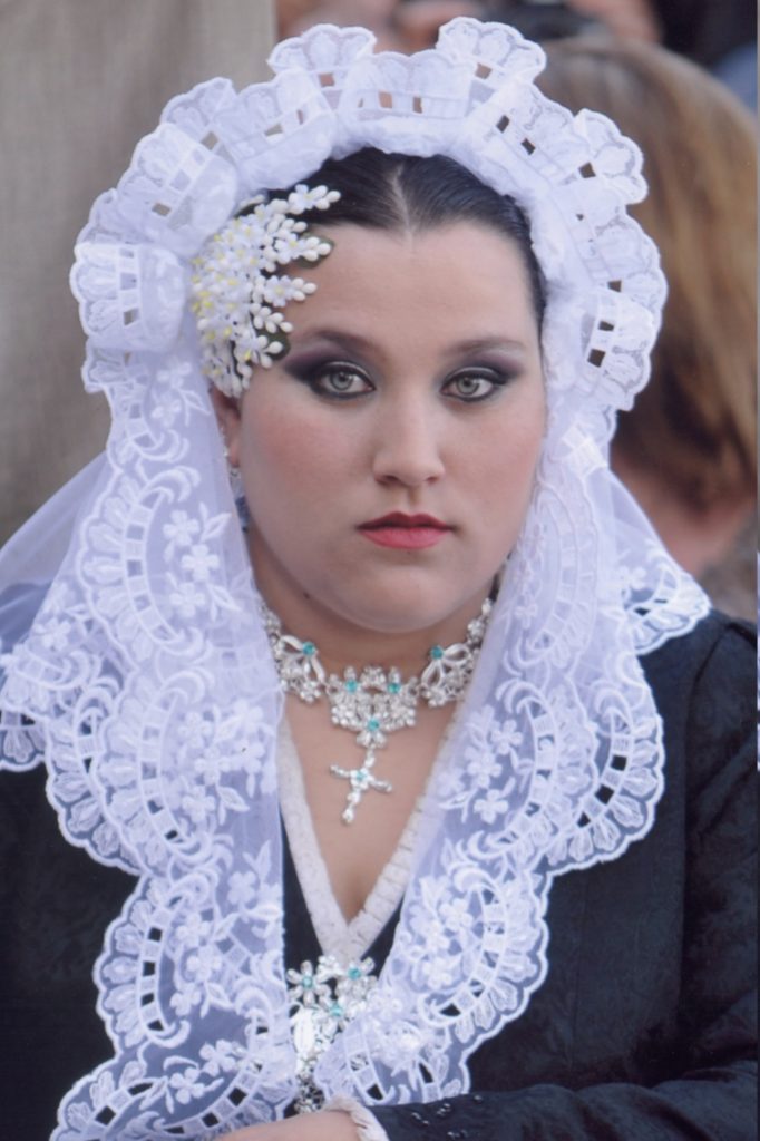 Belleza adulta hoguera explanada 2012